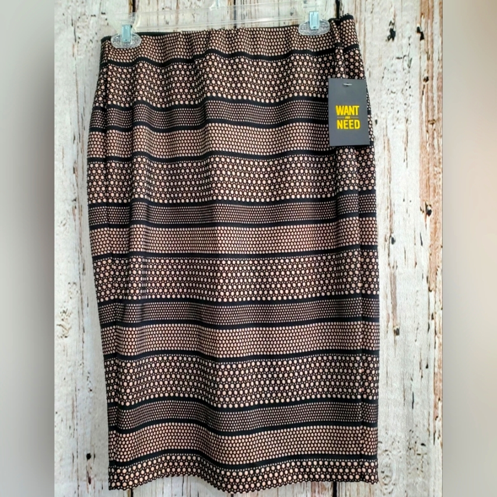 Want &‎ Need Women's Medium Black Mesh Stretch Pencil Straight Skirt NEW NWT